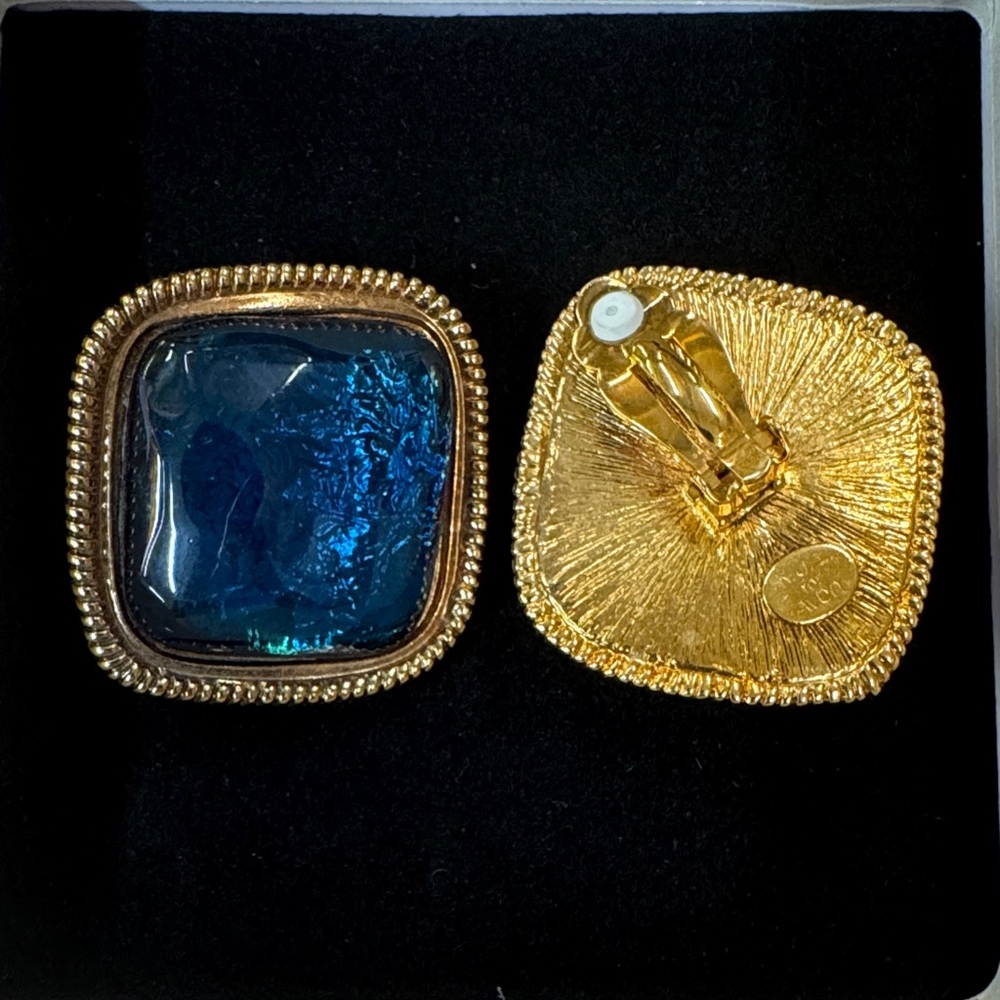 Kenneth Jay Lane Gold-Tone Textured Clip Earrings